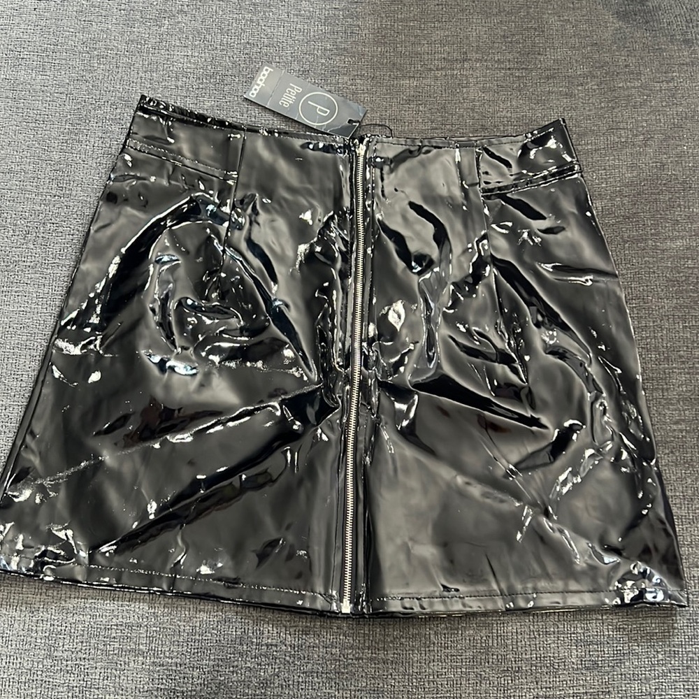 Boohoo faux Leather vinyl zip front Skirt US10